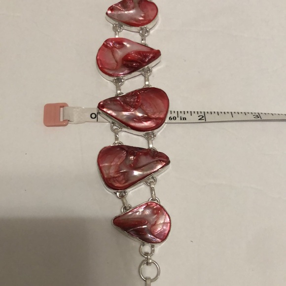 Mother Of Pearl- red Bracelet - Picture 15 of 15